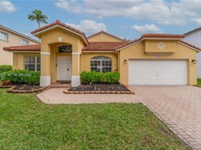 18427 NW 9th Ct, Pembroke Pines FL 33029