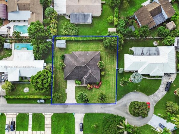 12970 SW 187th Ter, Miami FL 33177