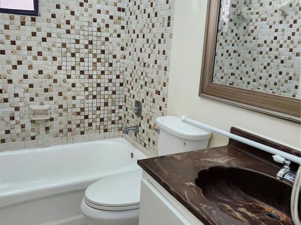 8520 SW 133rd Ave Rd 415, Miami FL 33183