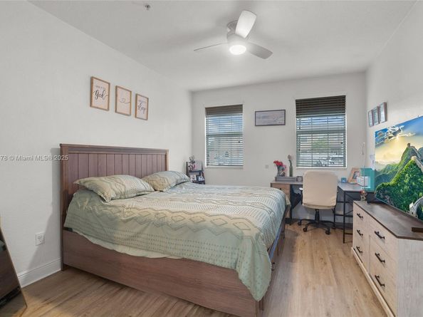 14774 SW 10th St 10502, Pembroke Pines FL 33027