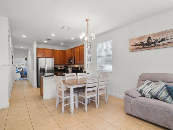 14774 SW 10th St 10502, Pembroke Pines FL 33027