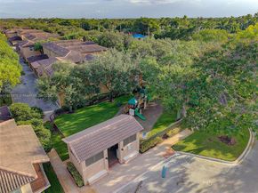 14774 SW 10th St 10502, Pembroke Pines FL 33027