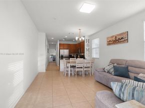 14774 SW 10th St 10502, Pembroke Pines FL 33027