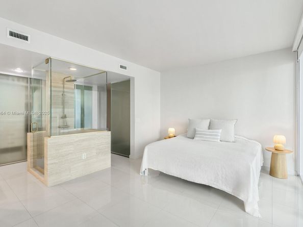 1040 Biscayne Blvd 2908, Miami FL 33132