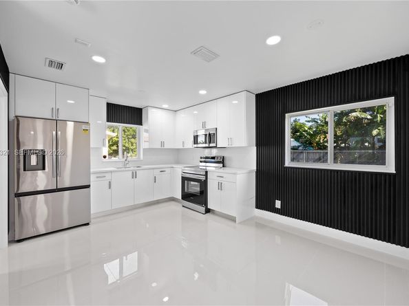 22503 SW 113th Pl, Miami FL 33170