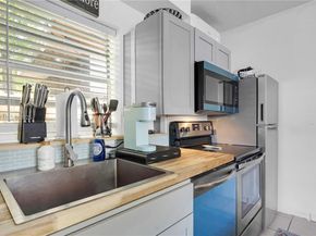 1554 NW 58th St, Miami FL 33142