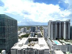 1000 Brickell Plz 3211, Miami FL 33131