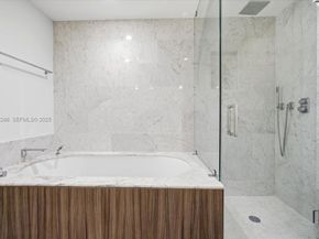 1000 Brickell Plz 3211, Miami FL 33131