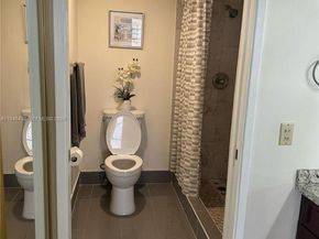 2240 N Cypress Bend Dr 805, Pompano Beach FL 33069