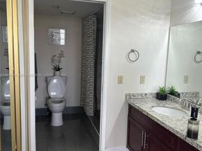 2240 N Cypress Bend Dr 805, Pompano Beach FL 33069