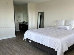 2240 N Cypress Bend Dr 805, Pompano Beach FL 33069