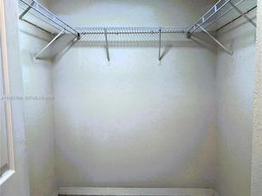 2485 W 76th St 109, Hialeah FL 33016