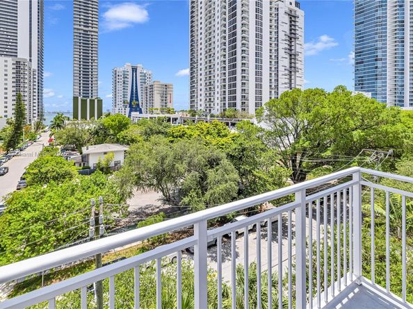 2275 Biscayne Blvd 504, Miami FL 33137