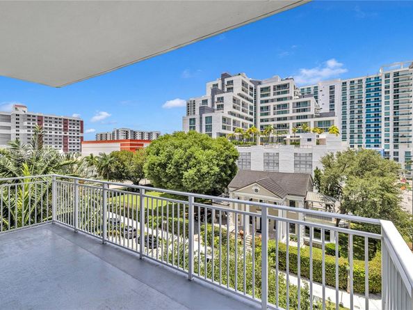 2275 Biscayne Blvd 504, Miami FL 33137