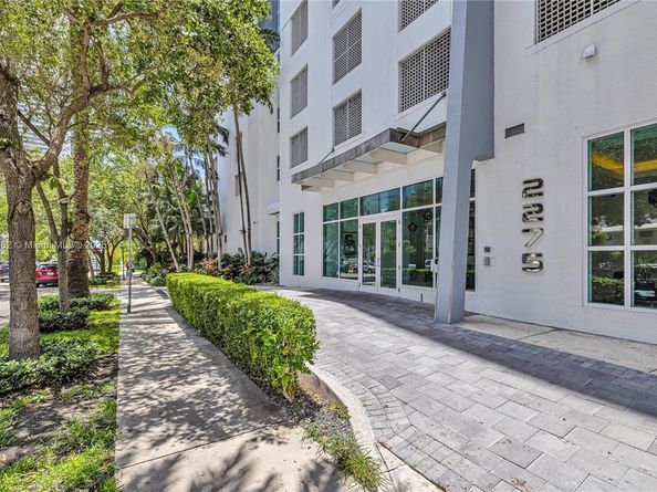 2275 Biscayne Blvd 504, Miami FL 33137
