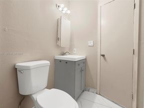 1333 S Dixie Hwy 222, Deerfield Beach FL 33441