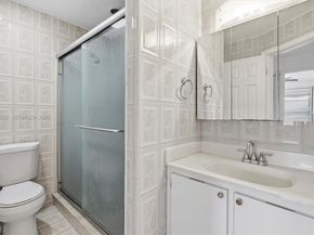 8450 SW 154th Cir Ct 204, Miami FL 33193