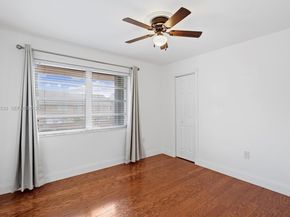 8450 SW 154th Cir Ct 204, Miami FL 33193