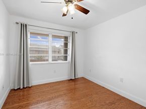 8450 SW 154th Cir Ct 204, Miami FL 33193