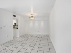 8450 SW 154th Cir Ct 204, Miami FL 33193