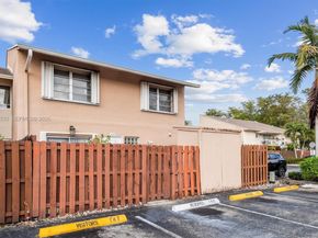 8450 SW 154th Cir Ct 204, Miami FL 33193