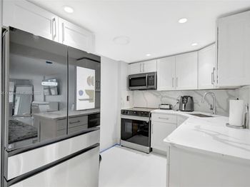 3015 N Ocean Blvd