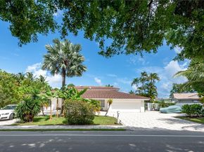2908 Bayview Dr, Fort Lauderdale FL 33306