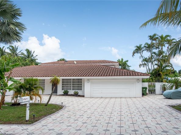 2908 Bayview Dr, Fort Lauderdale FL 33306