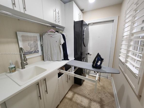 6879 NW 65th Terrace, Parkland FL 33067