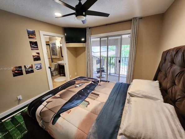 6879 NW 65th Terrace, Parkland FL 33067