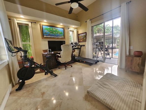 6879 NW 65th Terrace, Parkland FL 33067