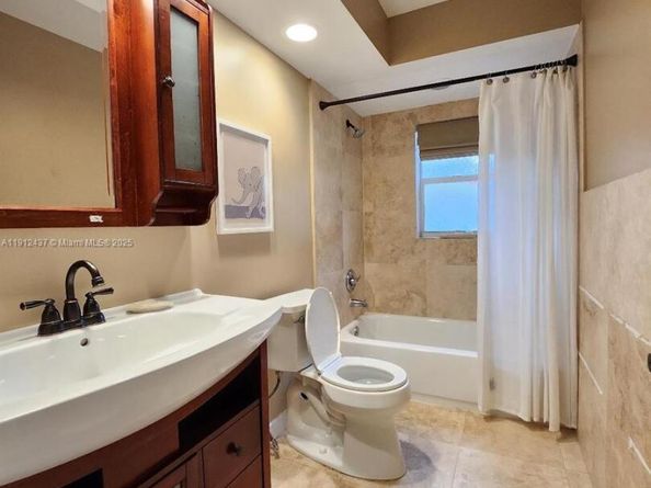 6879 NW 65th Terrace, Parkland FL 33067