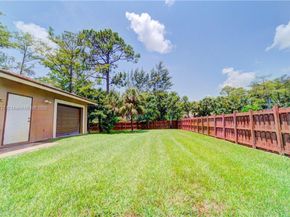 6879 NW 65th Terrace, Parkland FL 33067
