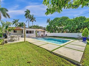 1440 Grant St, Hollywood FL 33020