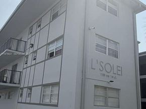 1100 NE 1st Ct 312, Hallandale Beach FL 33009