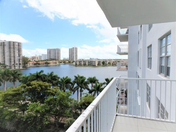2801 NE 183rd St 714W, Aventura FL 33160