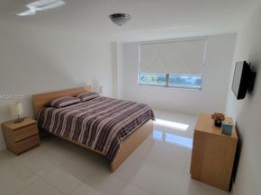 2801 NE 183rd St 714W, Aventura FL 33160