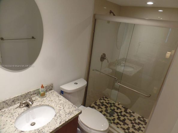 2801 NE 183rd St 714W, Aventura FL 33160