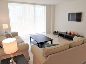 2801 NE 183rd St 714W, Aventura FL 33160