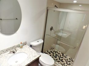 2801 NE 183rd St 714W, Aventura FL 33160