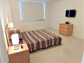 2801 NE 183rd St 714W, Aventura FL 33160