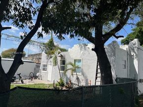 5422 NW 5th Ave, Miami FL 33127