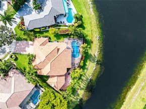 7056 NW 67th Ter, Parkland FL 33067