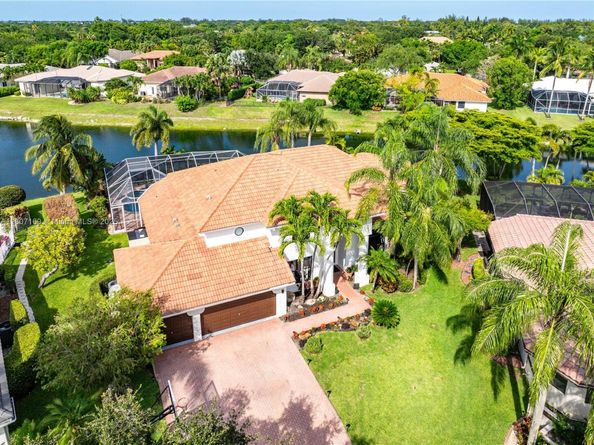 7056 NW 67th Ter, Parkland FL 33067