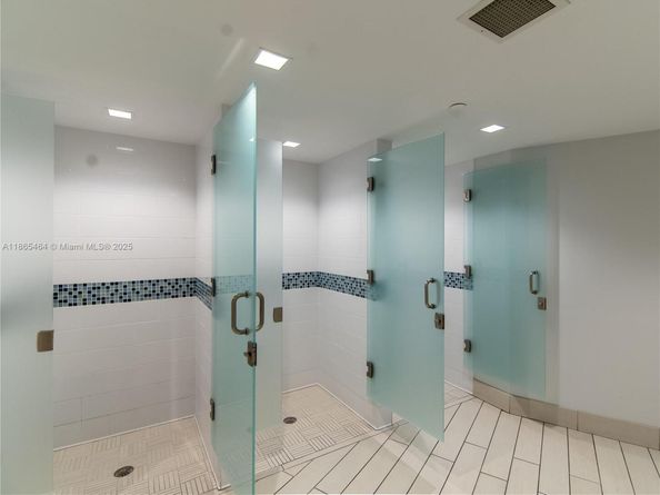 2500 Parkview Dr 2312, Hallandale Beach FL 33009