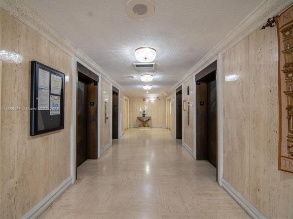 2500 Parkview Dr 2312, Hallandale Beach FL 33009