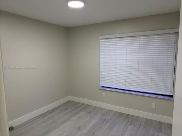 10241 SW 132nd Ave, Miami FL 33186