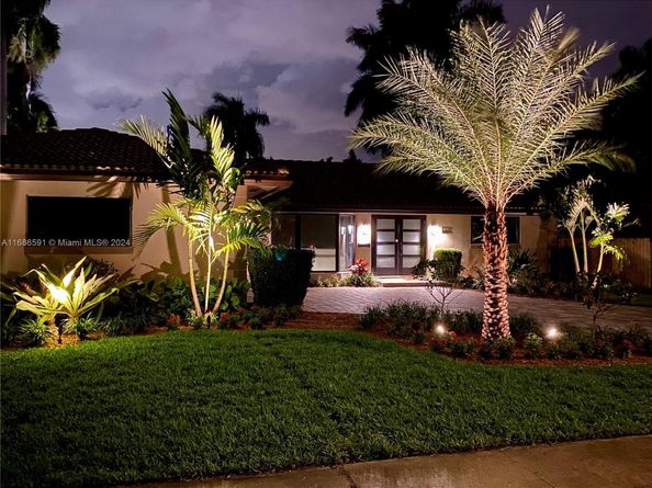 1339 Jefferson St, Hollywood FL 33019