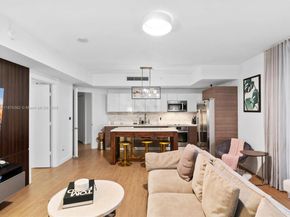 1010 SW 2nd Ave 1908, Miami FL 33130