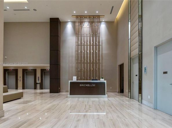 1010 SW 2nd Ave 1908, Miami FL 33130